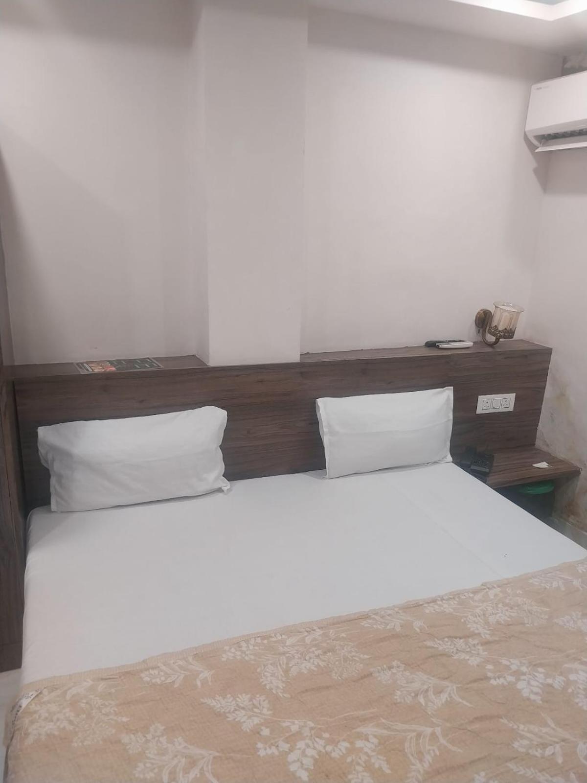 Hotel Rovers Inn Amritsar Phòng bức ảnh